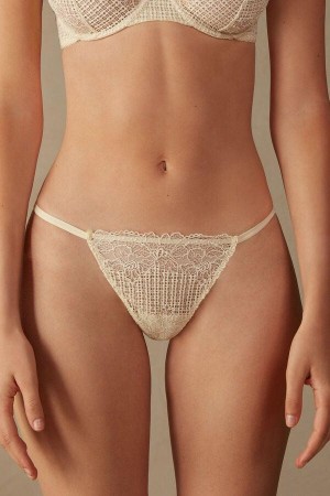 Intimissimi Romantic Heritage String Thong Ženske Gaćice Bijele | HR 2274GLQ